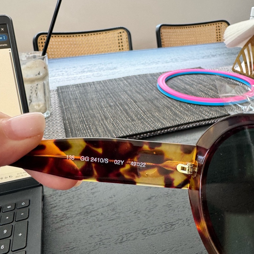 Vintage Gucci Brown Tortoiseshell Sunglasses - Picture 5 of 8